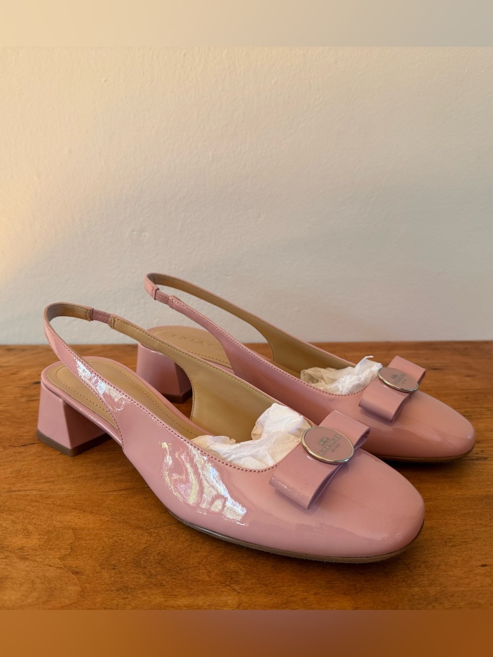 Coach Patent Pink Slingback Block Heel Pumps with Bow Accent Size 8 NWT